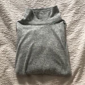 Lou & Grey lounge long sleeve